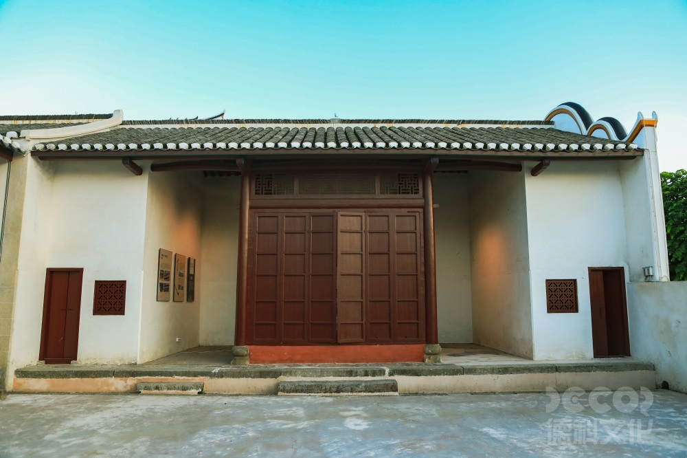 展館裝修中如何進(jìn)行藝術(shù)品和文物的展示設(shè)計