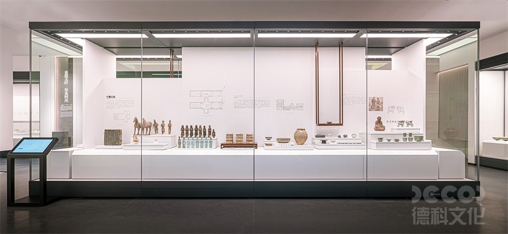 博物館展館設計中的文物應如何保護和展示？